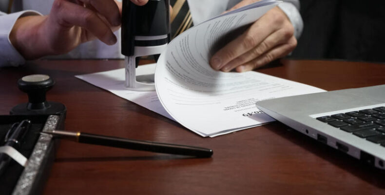 Why Choose a Credentialed Notary Over a Postal Service Center Notary